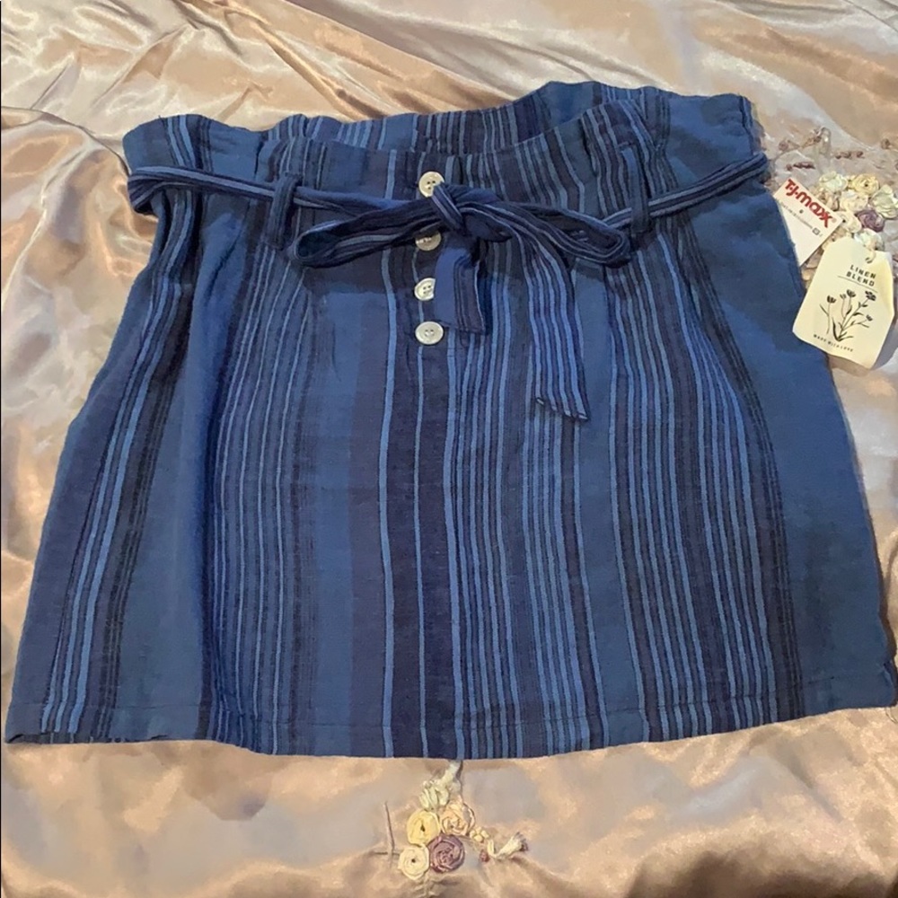 Linen skirt by Indigo Rein